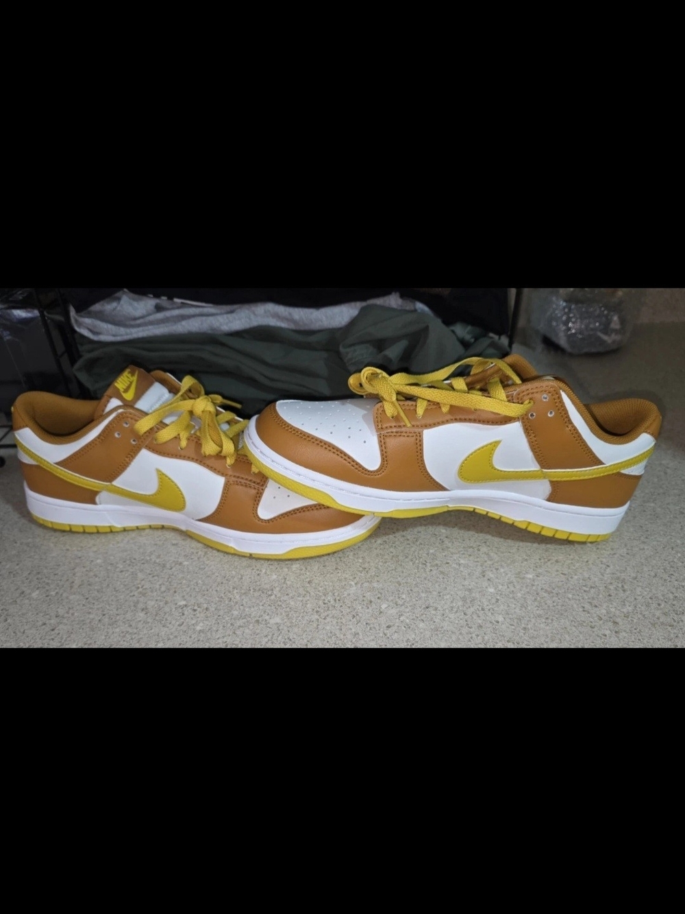 Nike Low-Top Sneakers in White, Mustard and Yellow